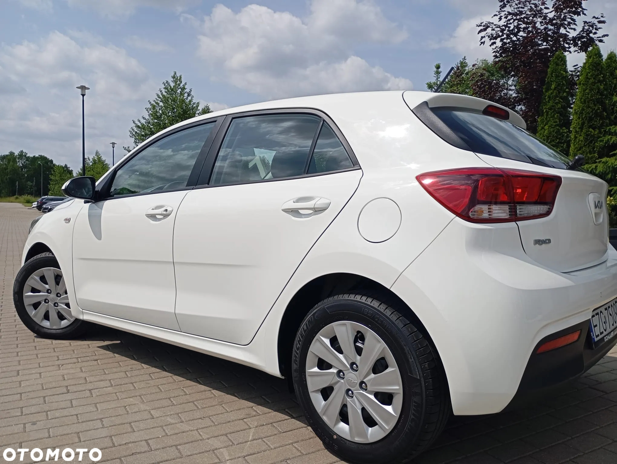 Kia Rio 1.2 L Business Line - 11