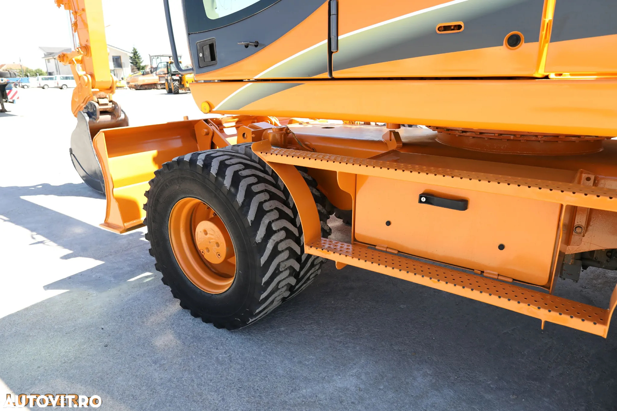 Case WX145 - 13