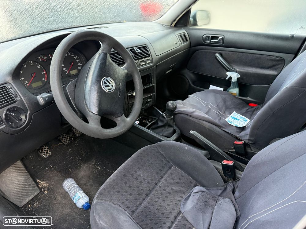 Vw Golf 4 gasolina do ano 2000 para peças. - 5