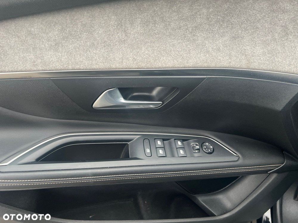 Peugeot 5008 1.5 BlueHDi GT S&S EAT8 - 11