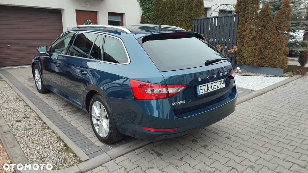 Skoda Superb 1.4 TSI Plug-In Hybrid Style DSG - 4