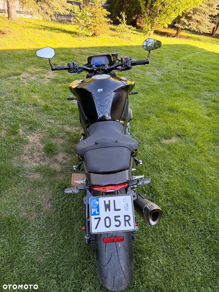 Yamaha MT - 17