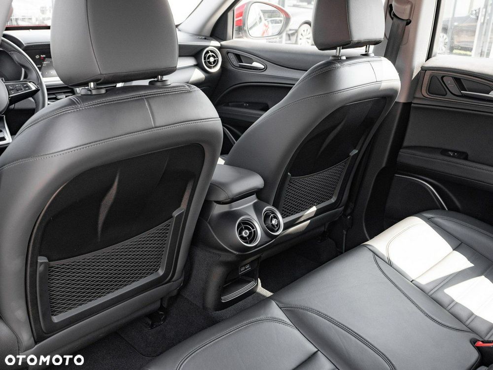 Alfa Romeo Stelvio 2.0 Turbo TI Q4 - 24