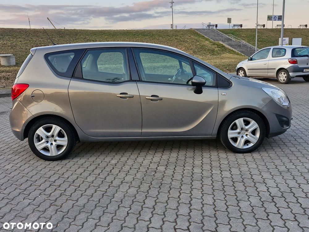 Używany Opel Meriva 2010 - 14 900 PLN, 161 400 km - Otomoto.pl