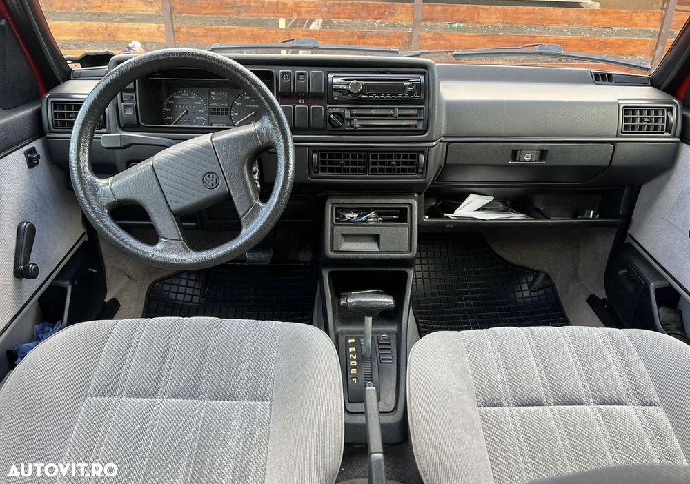 Volkswagen Jetta - 10