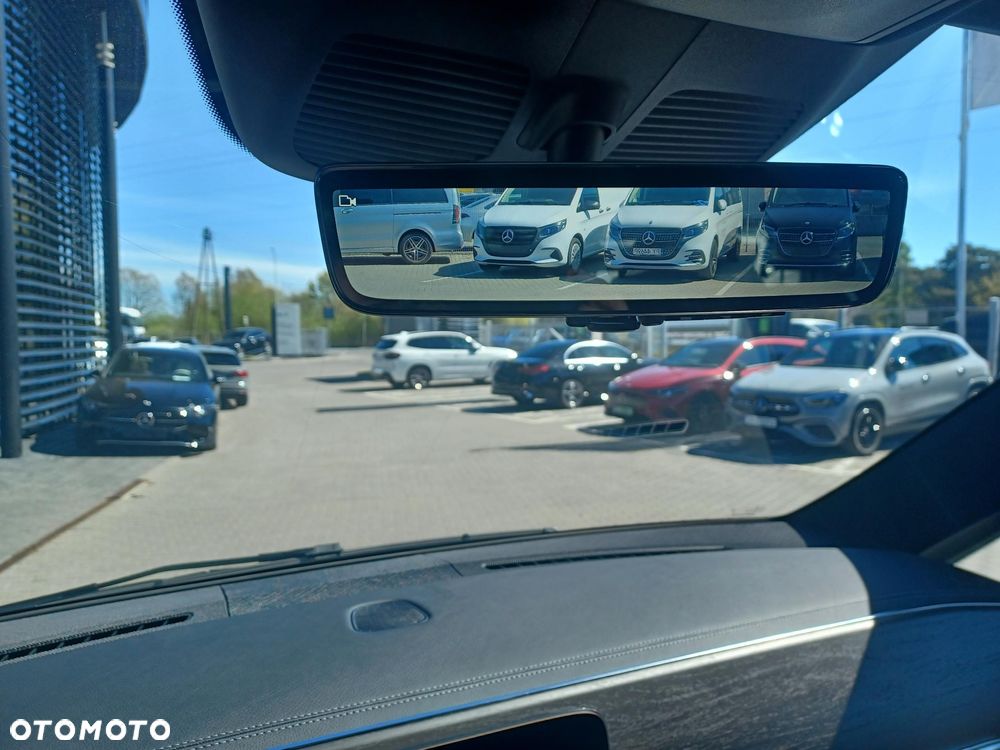 Mercedes-Benz Klasa V - 13