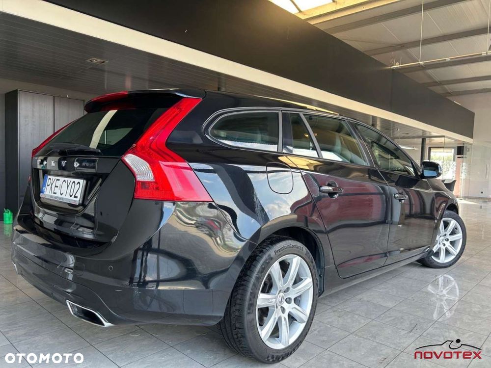 Volvo V60 T3 Momentum - 2
