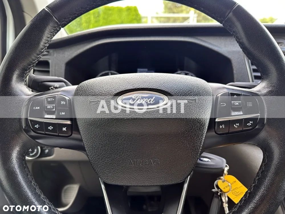 Ford Transit - 25