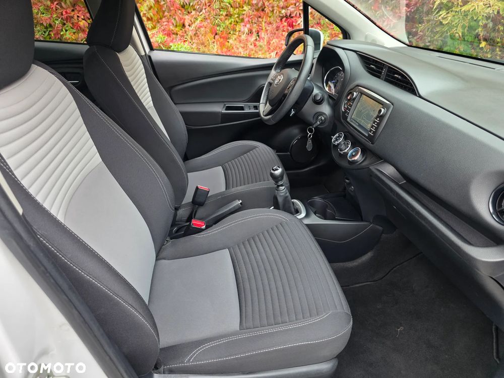 Toyota Yaris - 15