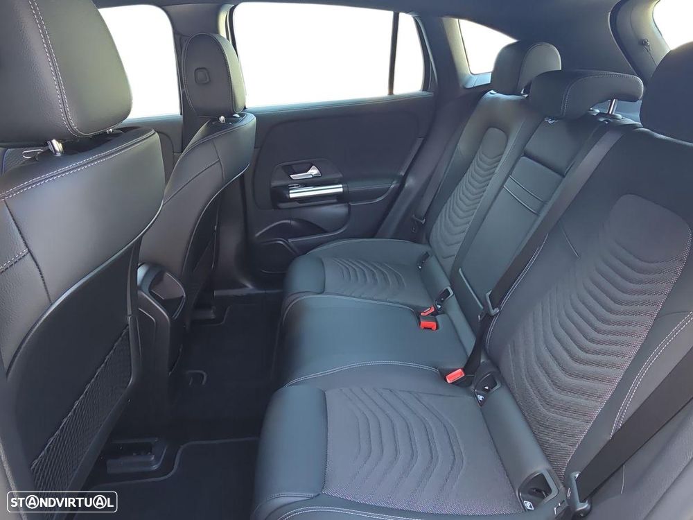 Mercedes-Benz EQA 250+ Edition - 24