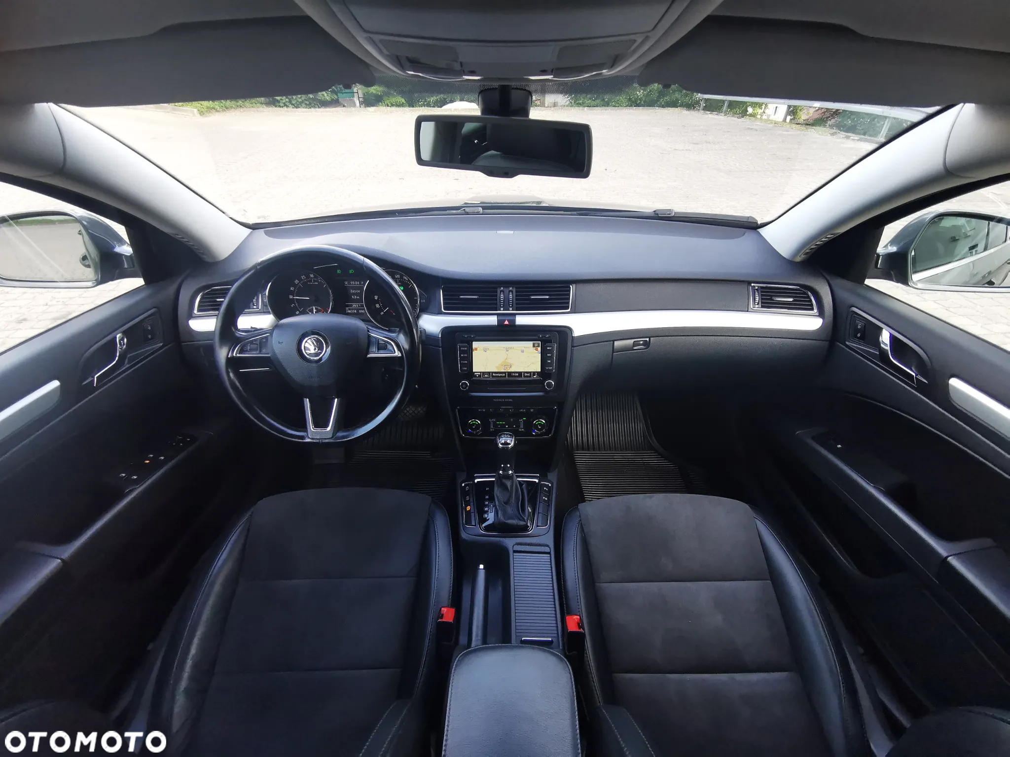 Skoda Superb 2.0 TDI 4x4 Elegance DSG - 26