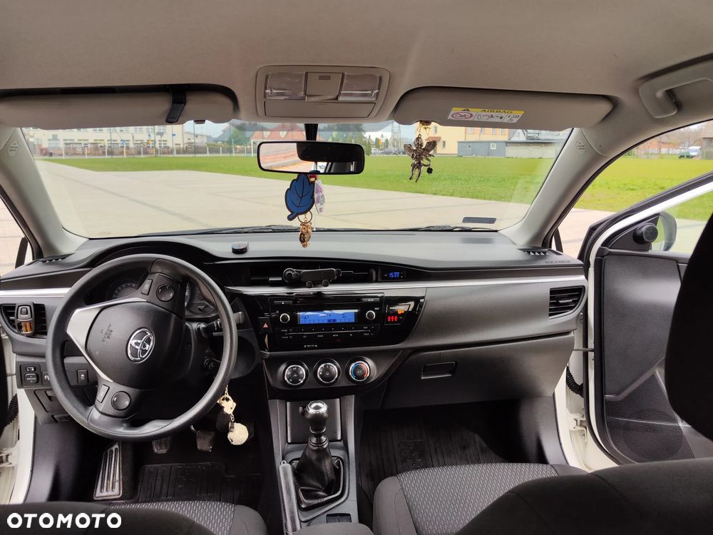 Toyota Corolla 1.6 Comfort - 21