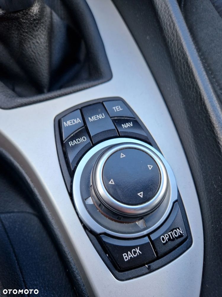 BMW X1 xDrive18d - 28