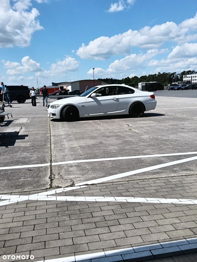 BMW Seria 3 335i M Sport Edition - 2
