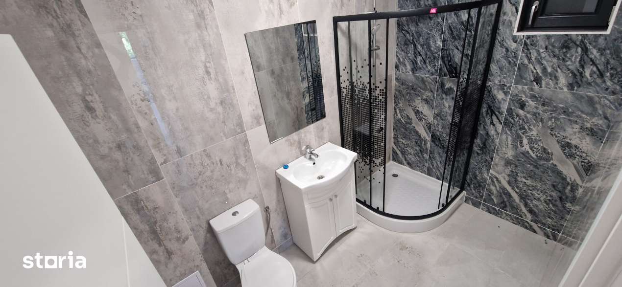 Apartament 2 camere open space, 55 mp, zona Bals - Central — fotografia 3