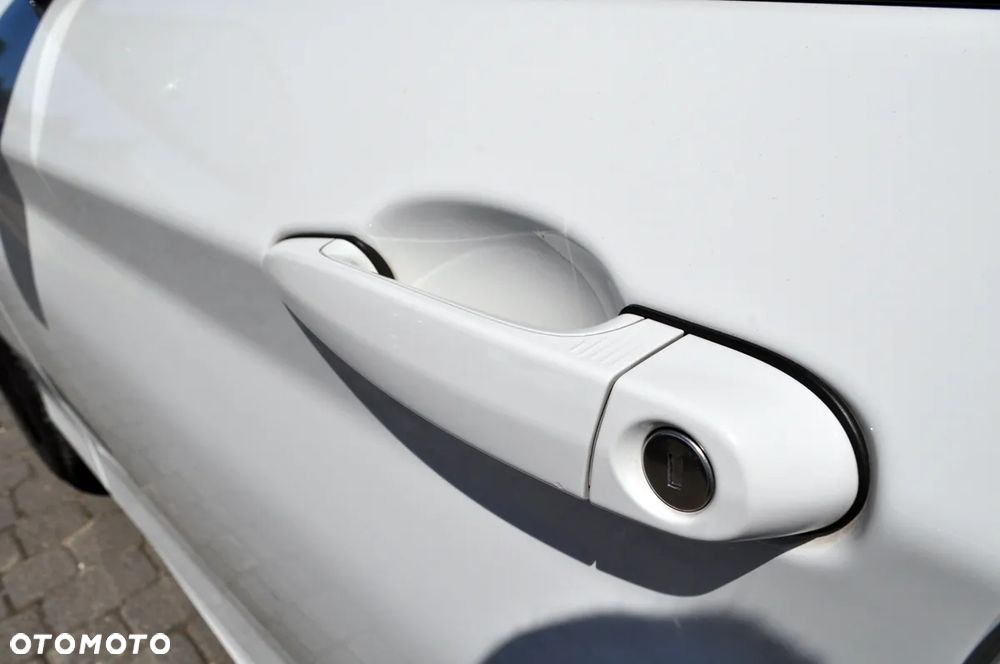 BMW Seria 1 - 15