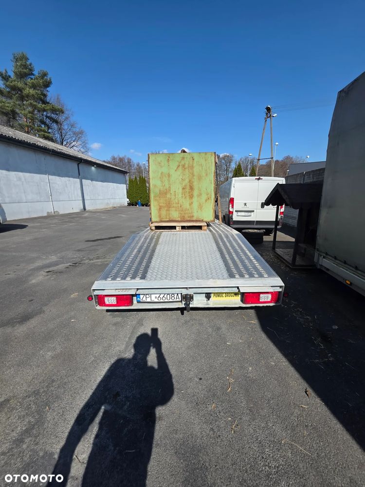 Mercedes-Benz Sprinter 519 - 12