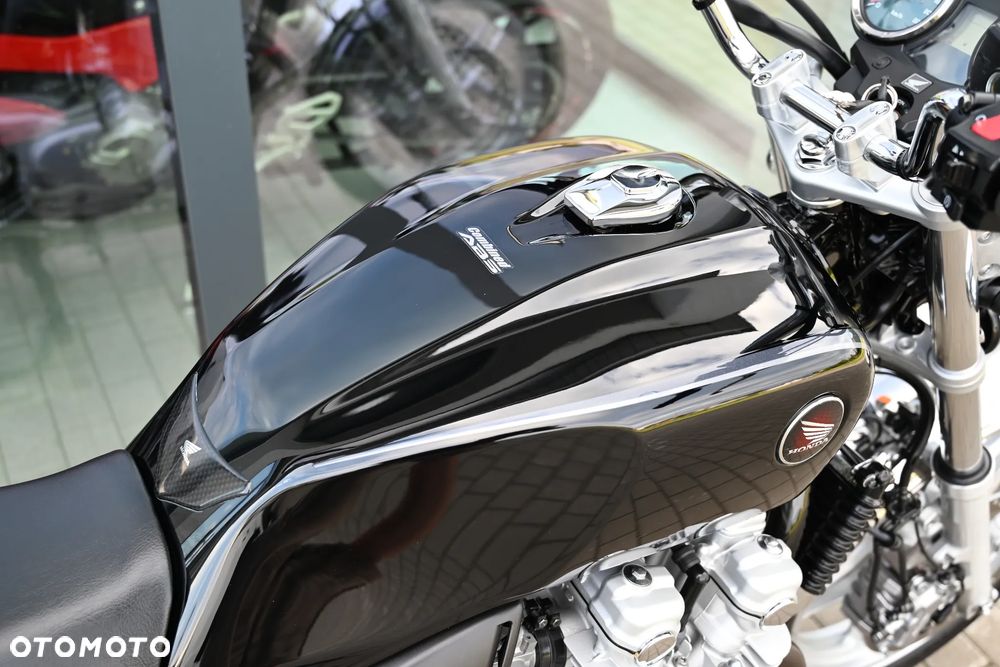 Honda CB - 35