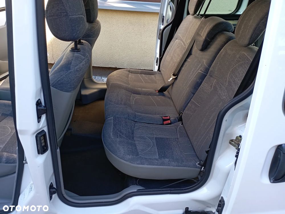 Renault Kangoo 1.2 16V Liberty - 14