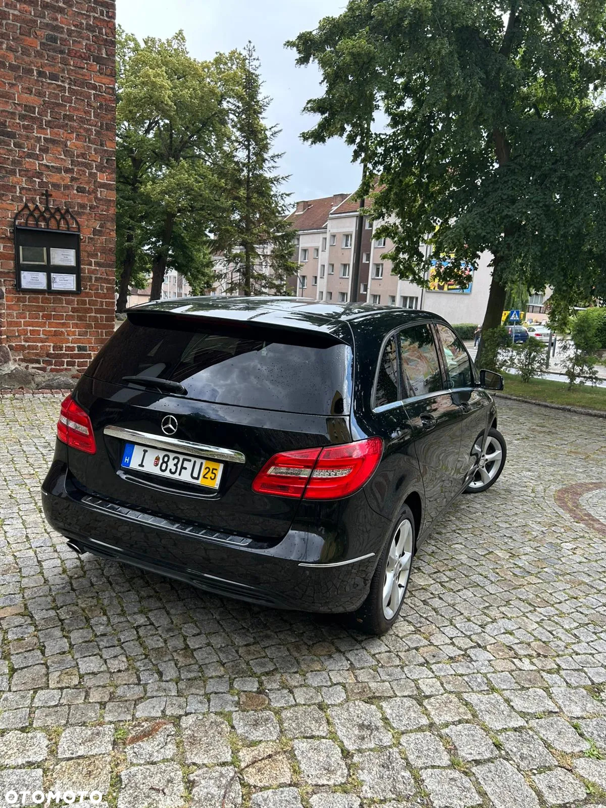 Mercedes-Benz Klasa B 180 (BlueEFFICIENCY) - 35