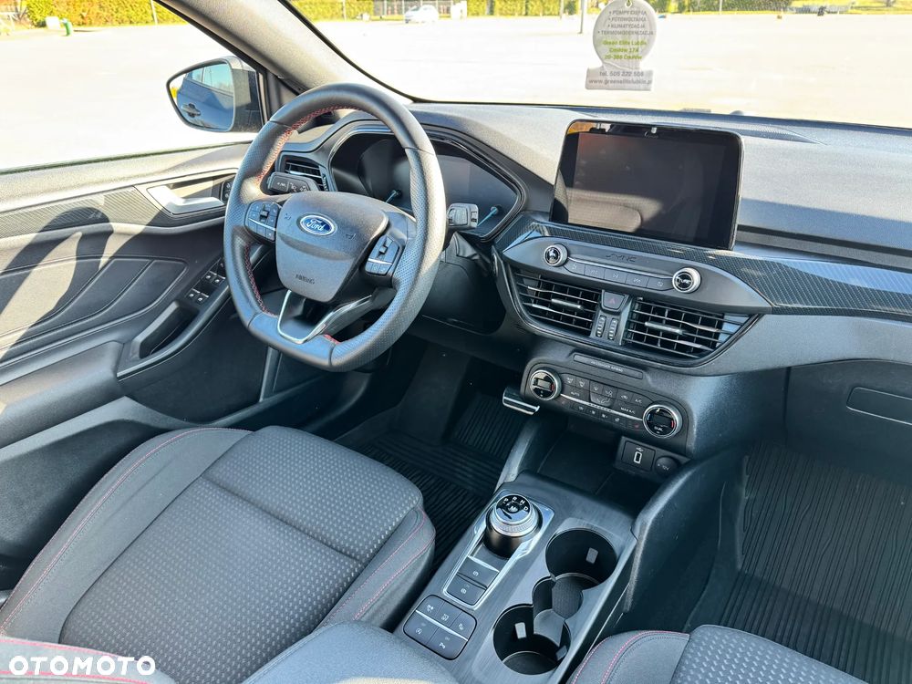 Ford Focus - 10
