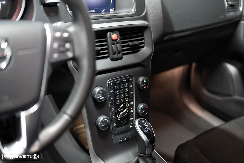 Volvo V40 2.0 D2 Kinetic Geartronic - 22