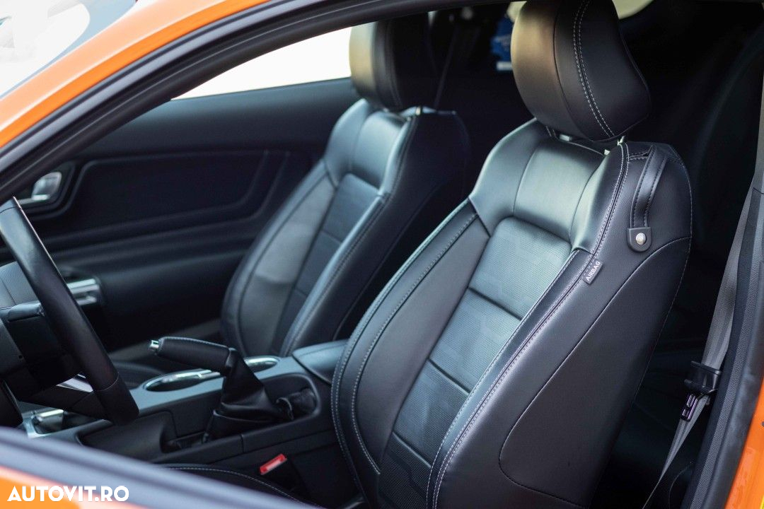 Ford Mustang - 16