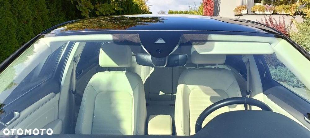 Volkswagen Passat 2019 photo 2