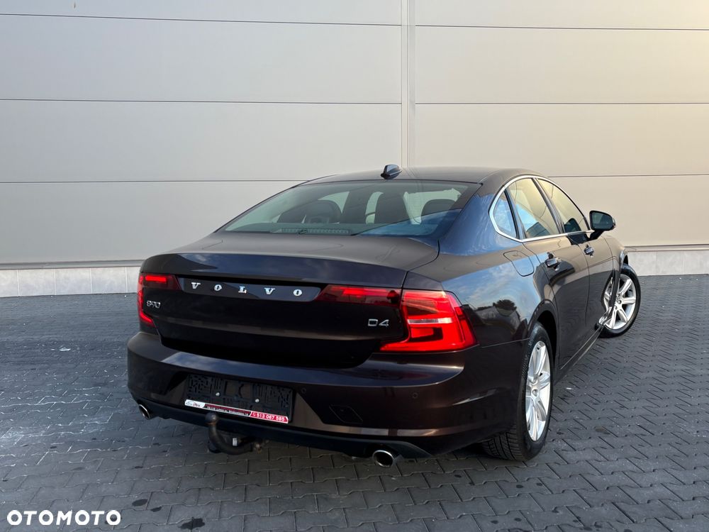 Volvo S90 D4 Geartronic Momentum Pro - 8