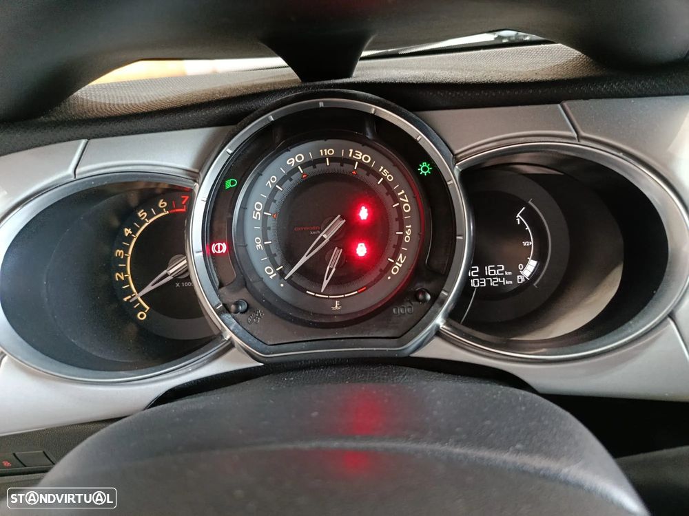 Citroën DS3 Cabrio 1.2 VTi Chic - 21