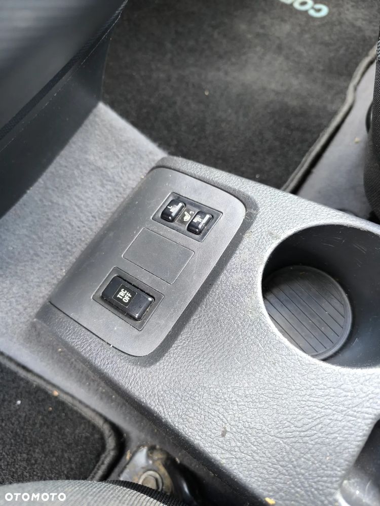 Toyota Corolla Verso 2.2 D-4D - 9