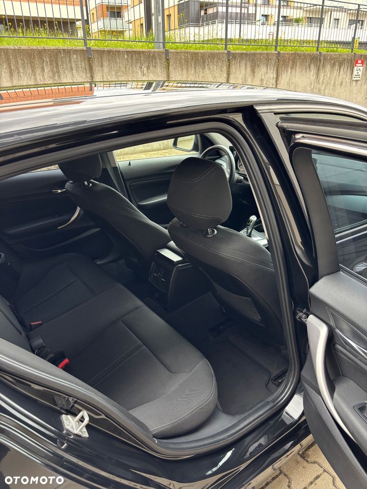 BMW Seria 1 118i Sport Line - 11