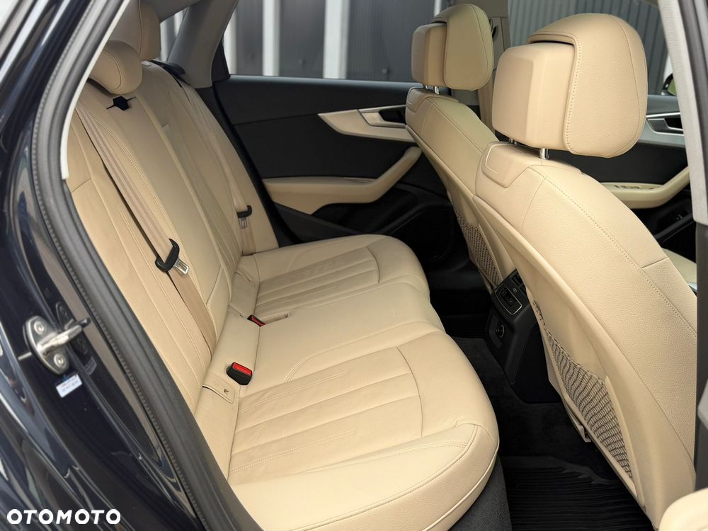 Audi A4 Limousine - 21