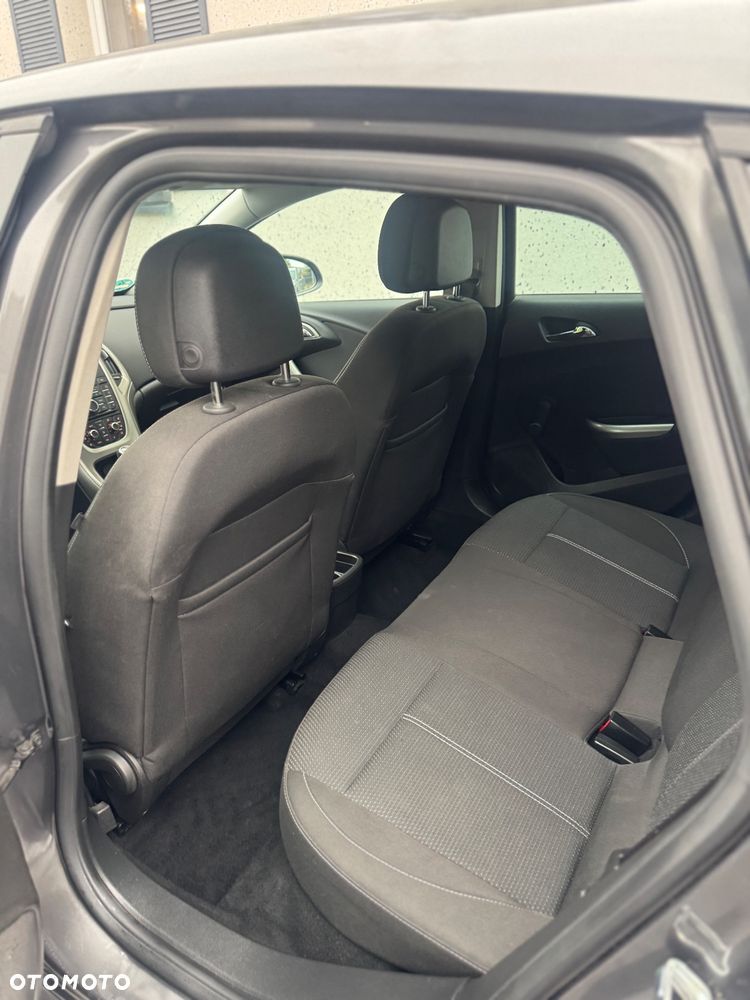 Opel Astra 1.4 Turbo Exklusiv - 7