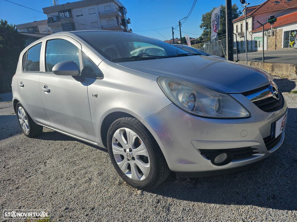 Opel Corsa 1.2 Cosmo - 3