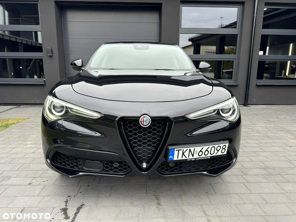 Alfa Romeo Stelvio - 6