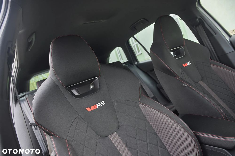 Skoda Octavia 2.0 TSI DSG RS - 6