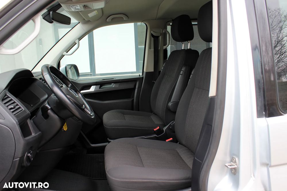 Volkswagen Caravelle - 8