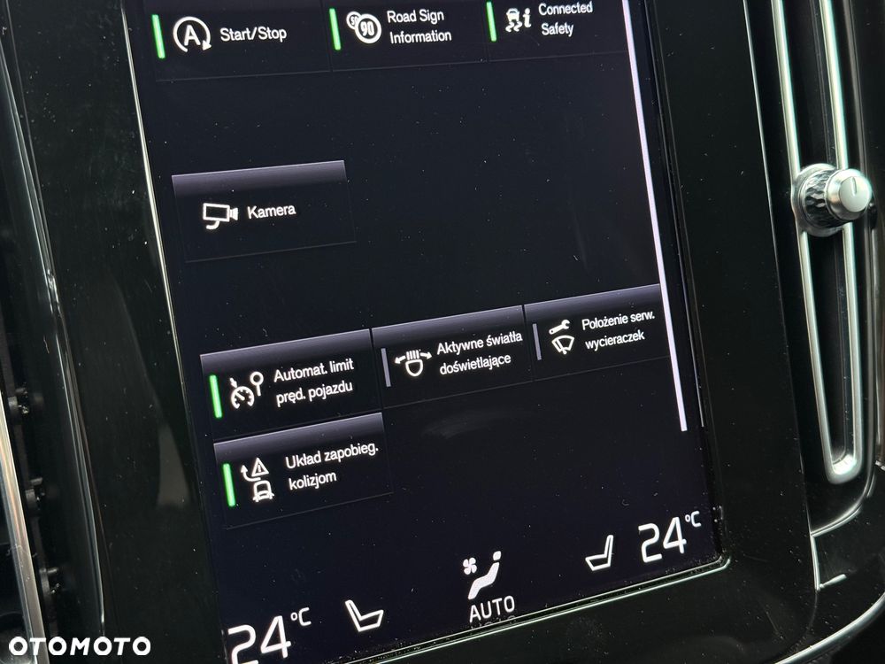 Volvo XC 40 D3 AWD Momentum Pro - 18