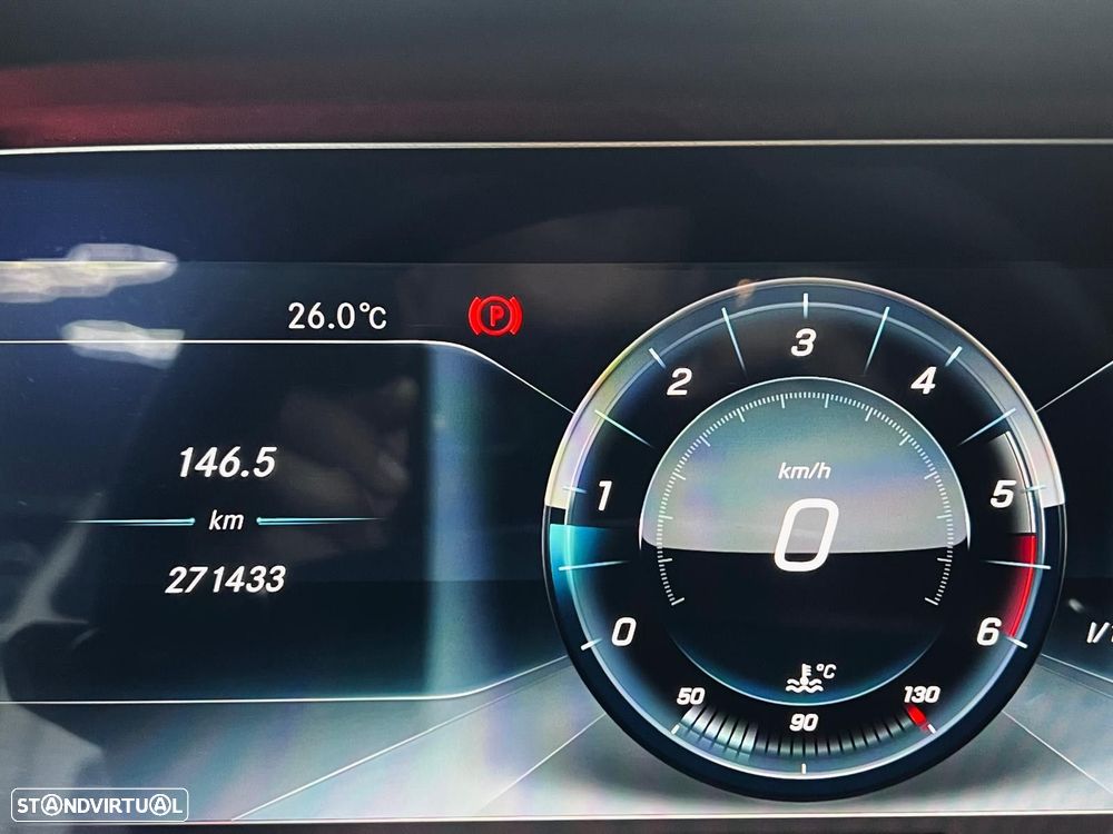 Mercedes-Benz E 220 d AMG Line - 22