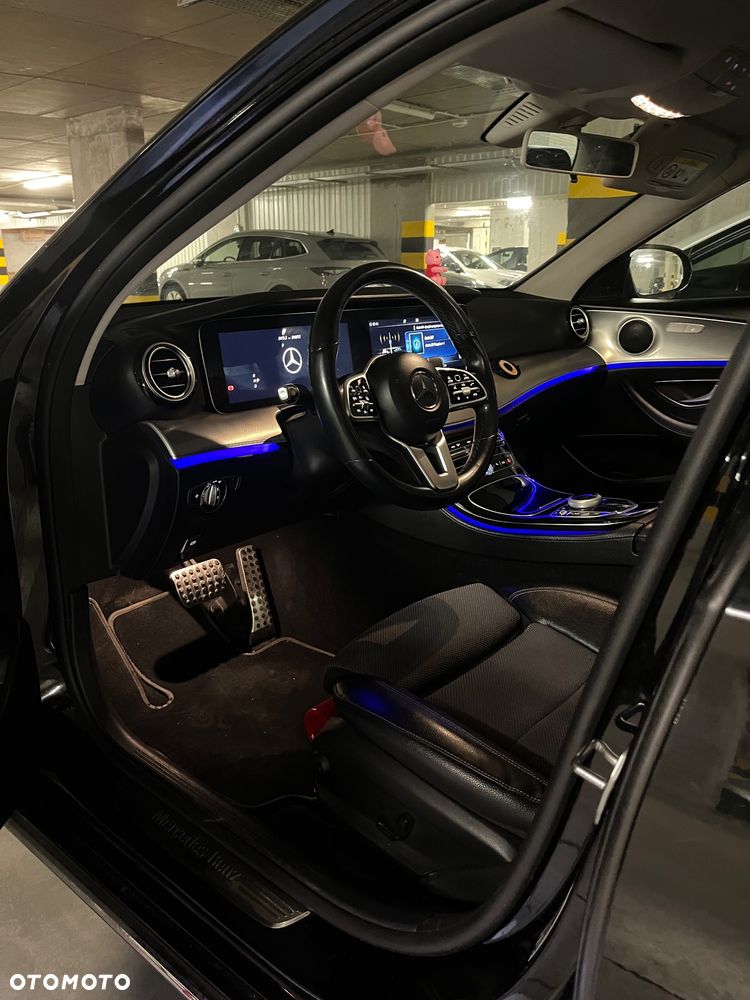 Mercedes-Benz Klasa E ver-200-d-9g--tronic - 5