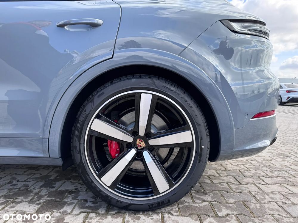 Porsche Cayenne - 9