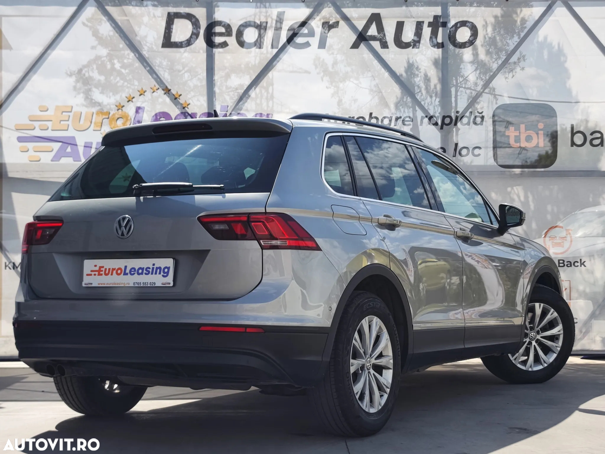 Volkswagen Tiguan - 7