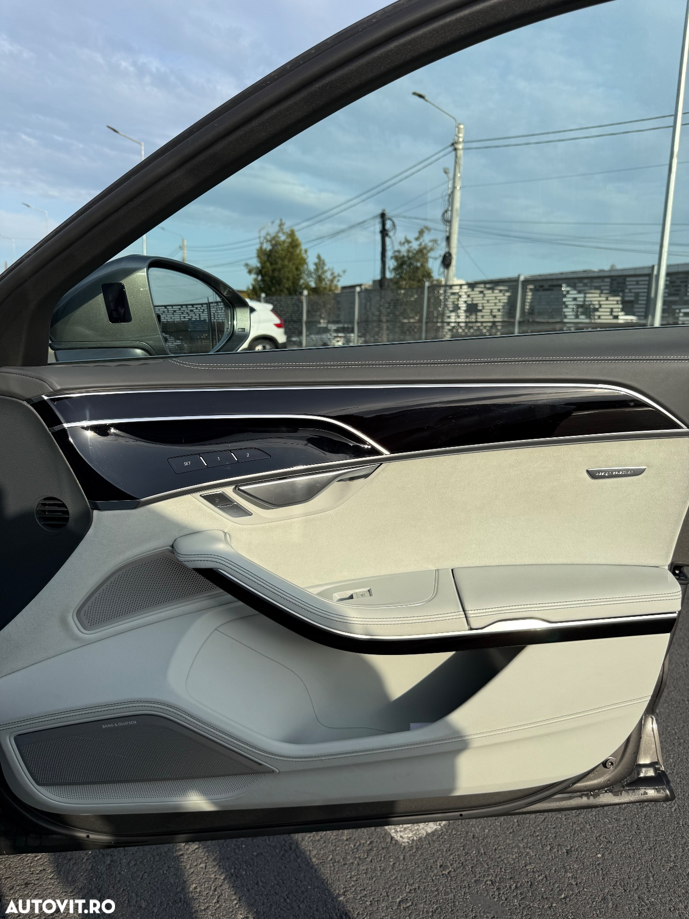 Audi A8 - 24