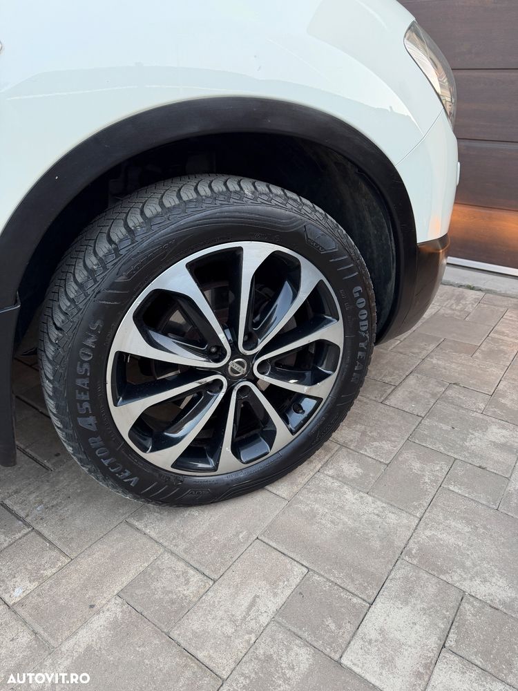 Nissan Qashqai 1.6 DCI Start/Stop Tekna - 22