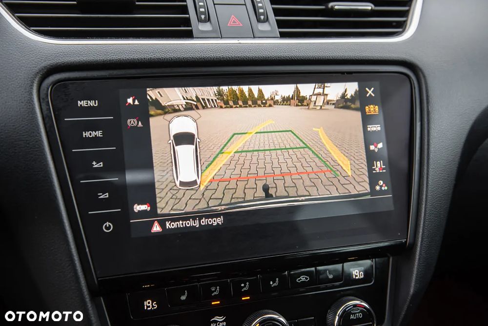 Skoda Octavia Scout 2.0 TDI 4x4 DSG - 25