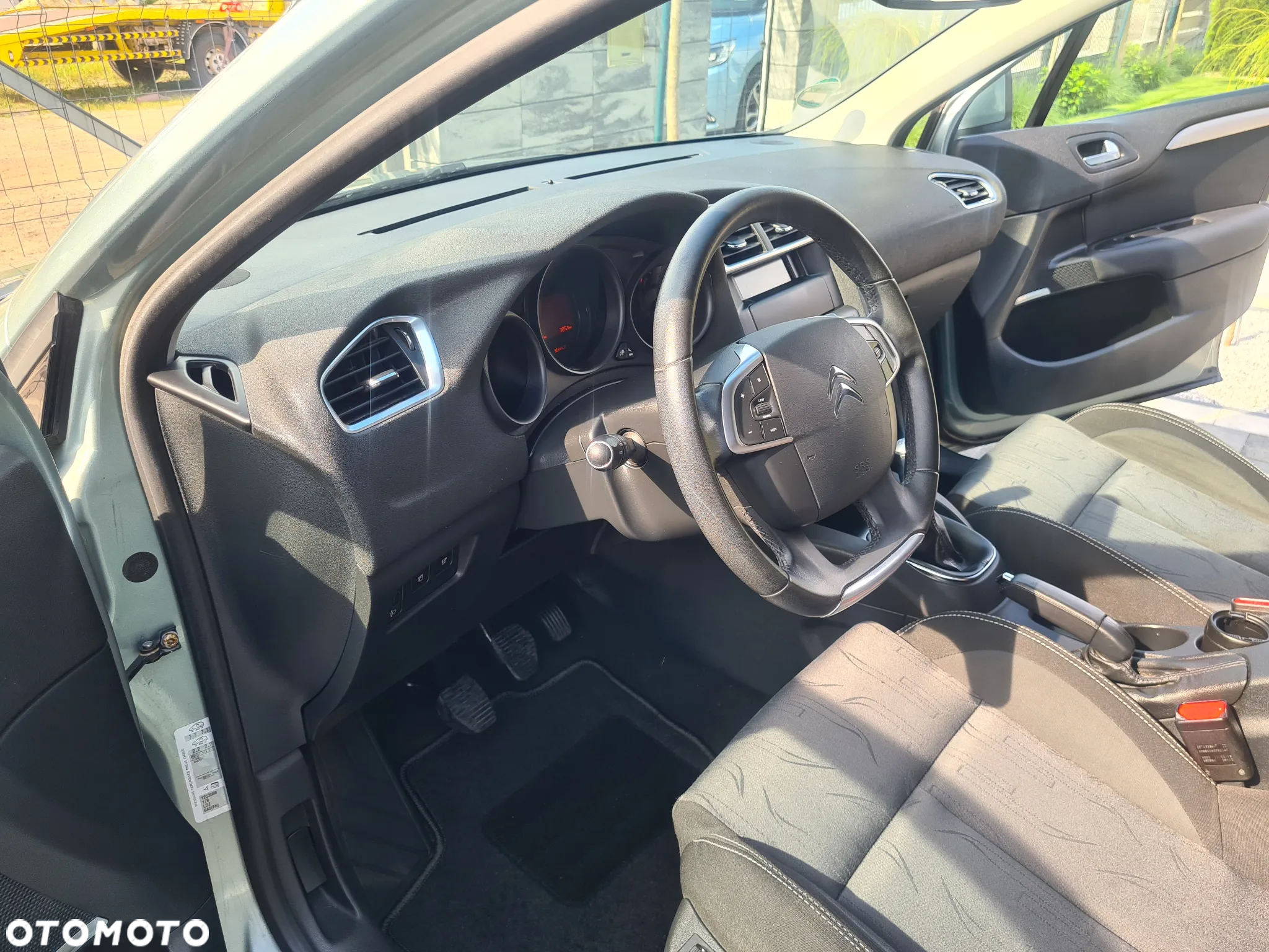 Citroën C4 1.6 VTi Equilibre Pack - 11