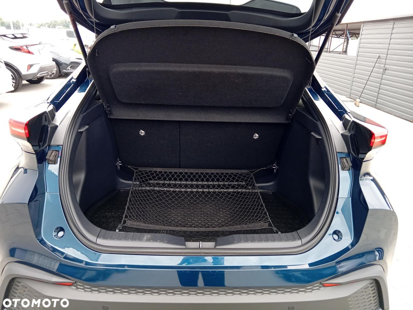 Toyota C-HR - 14