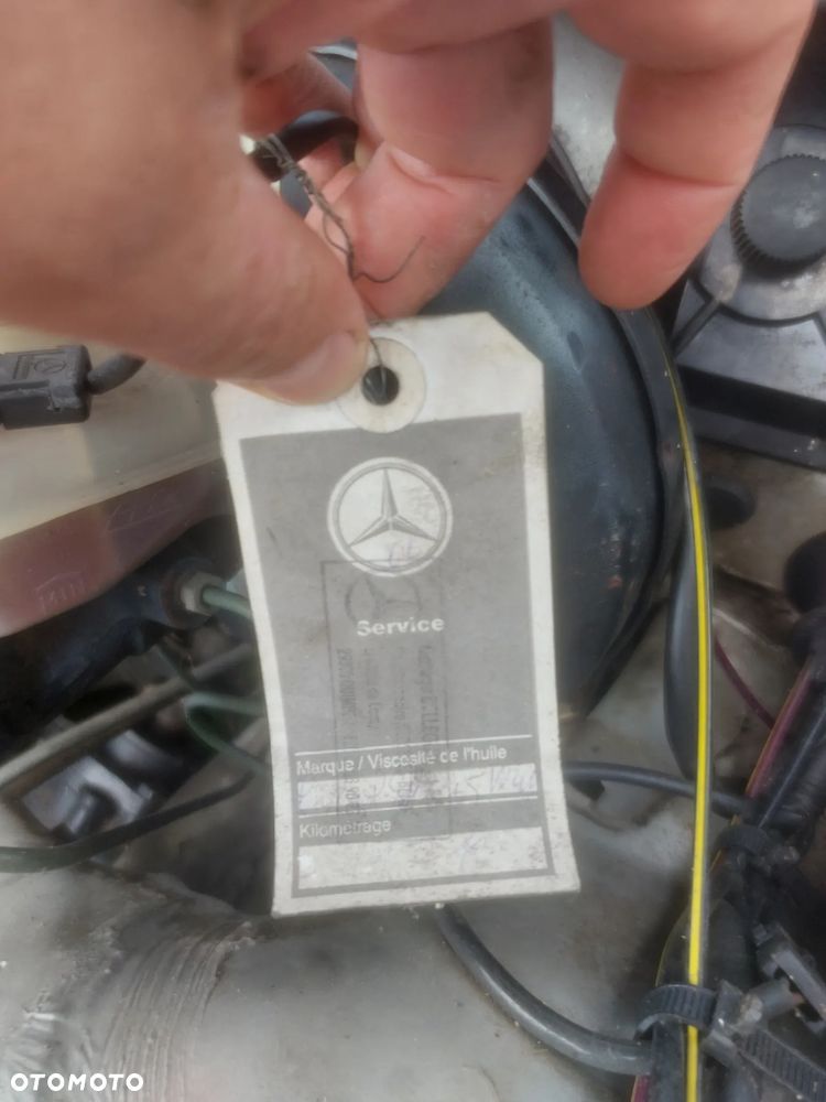 Mercedes-Benz W123 - 13