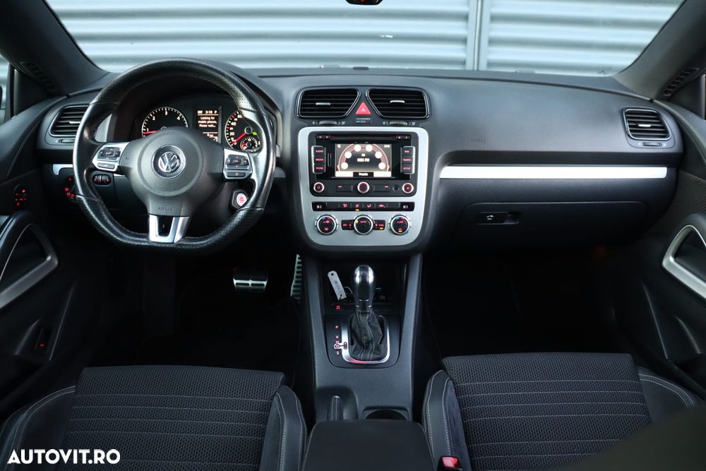 Volkswagen Scirocco 2.0 TDI DPF DSG - 6